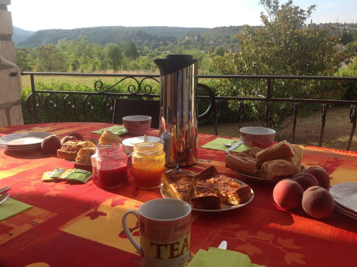 Au Mas Des Graviers Bed & Breakfast Салава Екстериор снимка